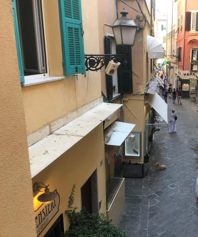 Budello Di Alassio, Ampio Appartamento Con Box ภายนอก รูปภาพ